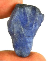 אבן חן: טנזנייט גלם לליטוש (טנזניה) תעודה 37.25 קרט מידות: 7*17*28 מ"מ