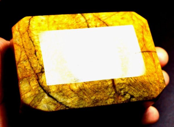 אבן חן: בריל צהוב גדול מלוטש (אפגניסטן) מהמם תעודה 2144 קרט מידות: 45*55*80 מ"מ