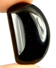 אבן חן: אגט שחור מלוטש לשיבוץ (תימן) 12.35 קרט