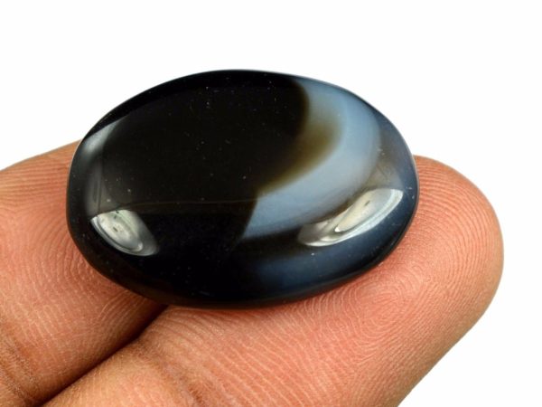 אבן חן: אגט שחור אפרפר מלוטש (תימן) 25.60 קרט