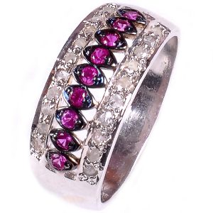 טבעת כסף 925 בשיבוץ יהלומי גלם 0.58 קרט וזירקונים סגול מידה: 7