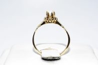טבעת זהב 14 קרט בשיבוץ פנינה לבנה 2.90 קרט