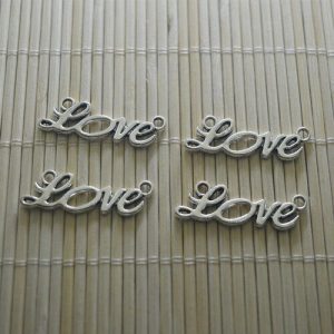 תכשיטנות: תליון \ צמיד LOVE מוכסף