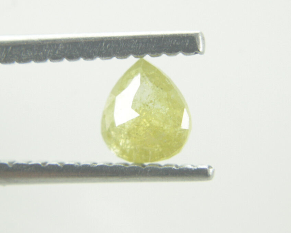יהלום פנסי זהוב מלוטש לשיבוץ מידה: 5.10x4.44x1.67 מ"מ במשקל: 0.30 קרט