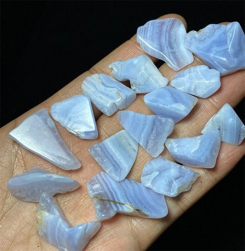 בלו לייס אגט חלוק